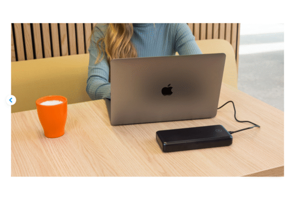 BlueBuilt Laptop Powerbank met Snelladen 27.000 mAh Zwart